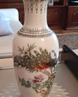 Vaso d'epoca in ceramica 