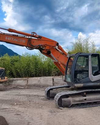 HITACHI ZX 210LCN