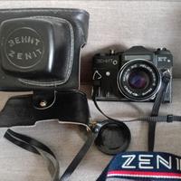 MACCHINA FOTOGRAFICA "ZENIT - ET"