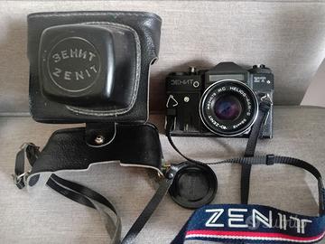 MACCHINA FOTOGRAFICA "ZENIT - ET"