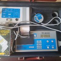 Misuratore dei tempi di reazione semplici e comple