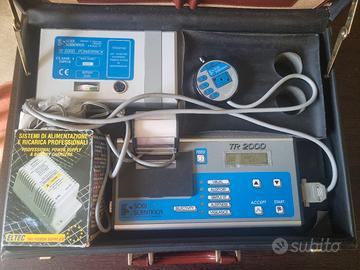 Misuratore dei tempi di reazione semplici e comple