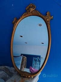 Specchio con cordice dorata vintage