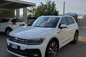 Tiguan 2.0 BiTDI SCR DSG 4MOTION Executive R-Line
