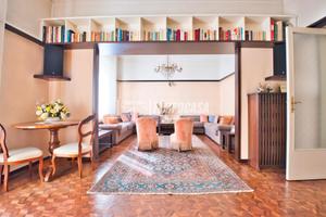 CINQUE LOCALI CON DOPPI SERVIZI , ZONA S.CUORE !!!