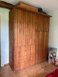 Mobile artigianale in legno massello