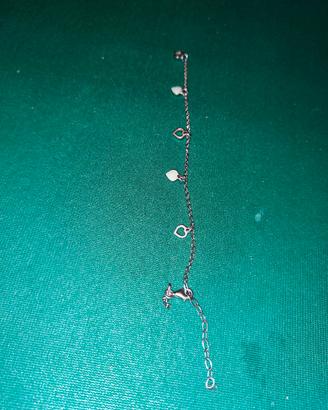 Bracciale in argento e pietre.
