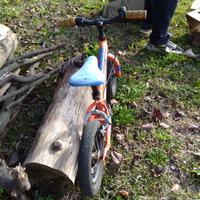 Bicicletta Scott senza pedali