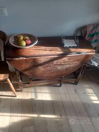 Tavolo inglese del 1600
