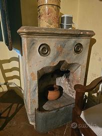 Caminetto antico in pietra – pezzo unico