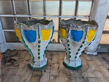 Coppia di vasi in cemento 57 x 40 cm