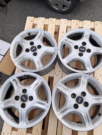 Quattro cerchi in lega di aluminio fiat punto