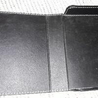 Svuotasche con chiusura a libro nero in pelle