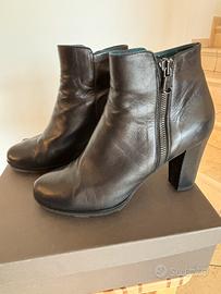 Stivali  donna  nero 39.5 in morbida pelle