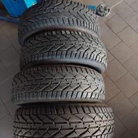 4 pneumatici Taurus 215/55 R18 99V usati