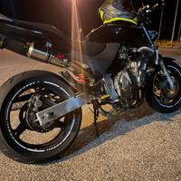 Hornet 600 anno 2002