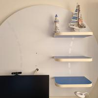 Scrivania+pannello in legno bianco e celeste