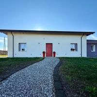 Villa indipendente su unico livello, completame...