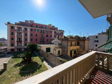3 LOCALI A GENOVA