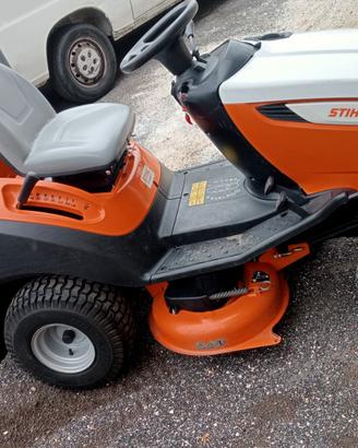 trattorino stihl 