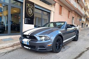 Ford Mustang 3.7 cc 305 cv cabrio