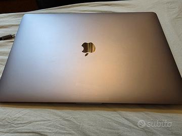 MacBook Pro 2019 I9 32gb gpu 8gb 1TB