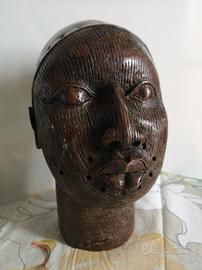 Bronzo testa di guerriero africano