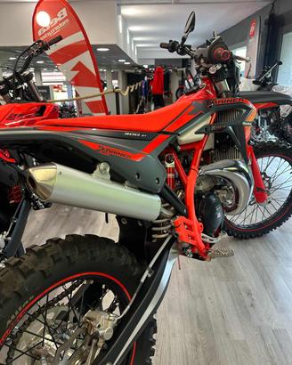 BETA Xtrainer 300 x trainer PARI AL NUOVO