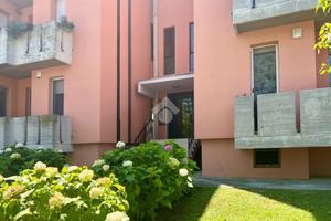 4 LOCALI A SIRMIONE