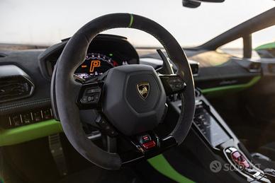 volante Lamborghini Huracan 