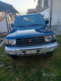 Mitsubishi Pajero 2500