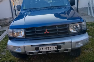 Mitsubishi Pajero 2500