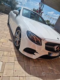 MERCEDES CLASSE E 220D AMG ESTERNO INTERNO 