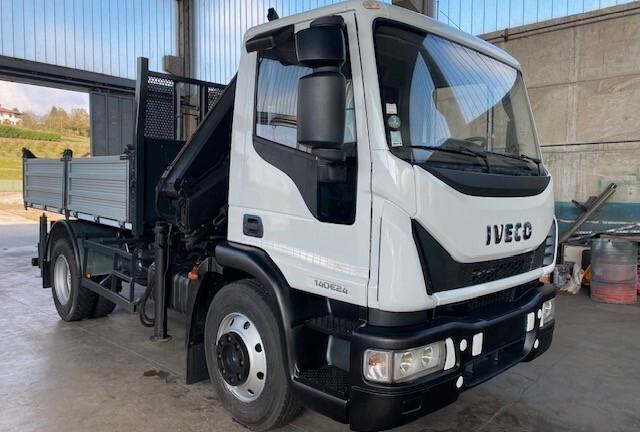 Iveco 140 E24 con Gru Hiab 099 ES e Cassone Ribalt