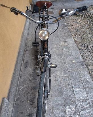 bici da uomo nera marca raleigh royal roadstar