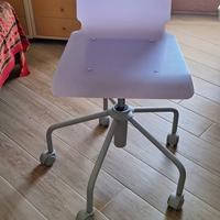 Sedia da scrivania con ruote lilla