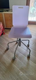 Sedia da scrivania con ruote lilla