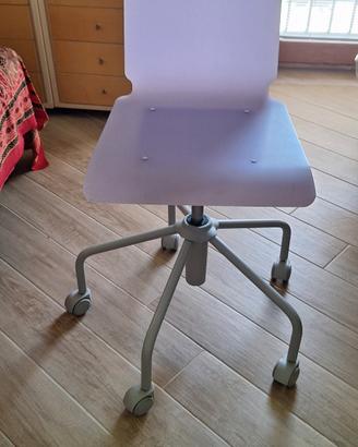 Sedia da scrivania con ruote lilla