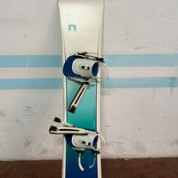 Tavola snowboard Nitro phase 4 con attacchi Burton