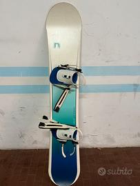 Tavola snowboard Nitro phase 4 con attacchi Burton