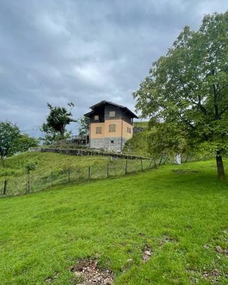 Casa indipendente di 127 m² con 3 locali a Domaso
