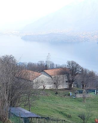 Lago di Como - Comune di Stazzona (Loc. Cassia)