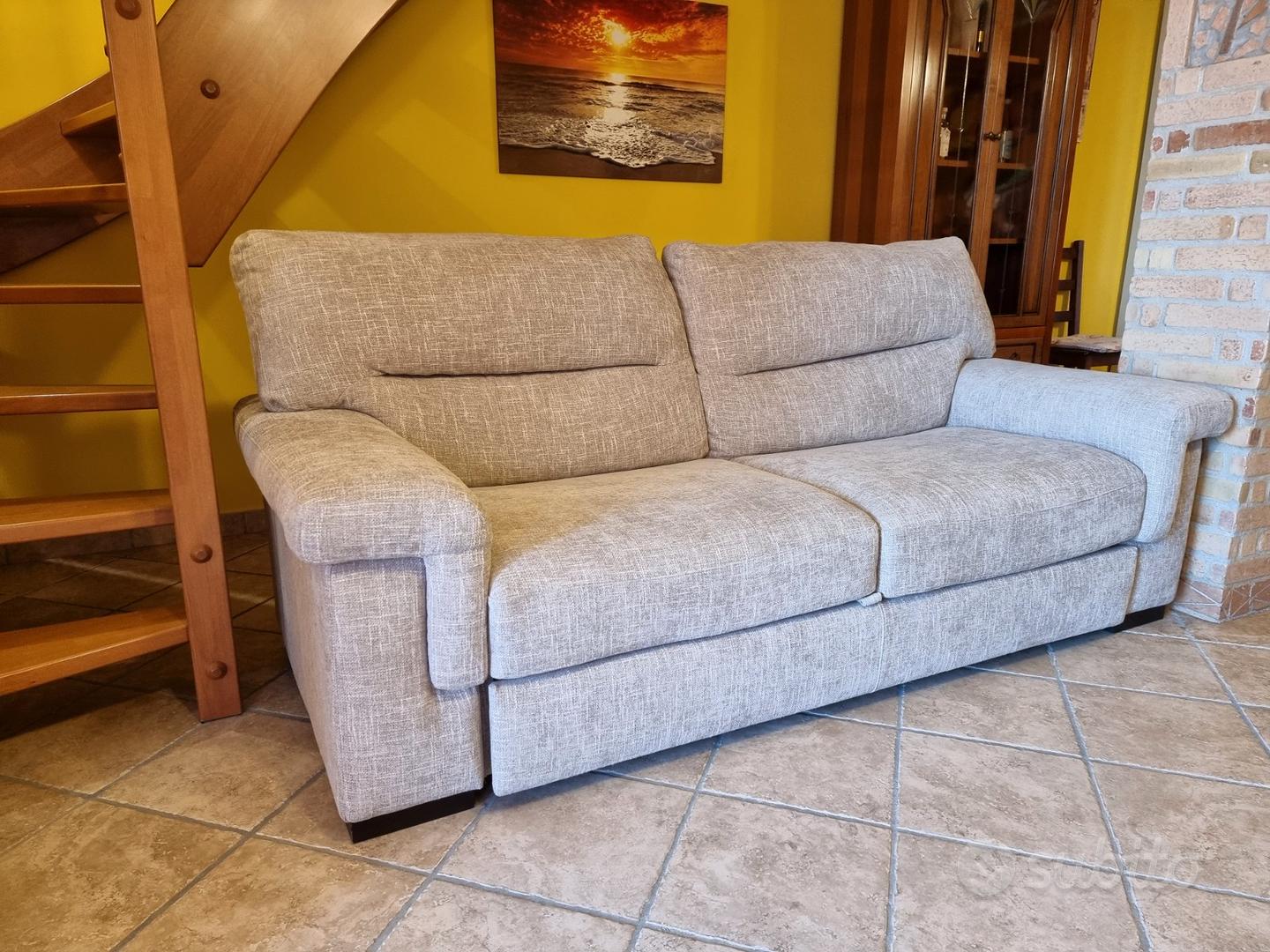 Divano Poltronesofà Arredamento e Casalinghi In vendita a Roma