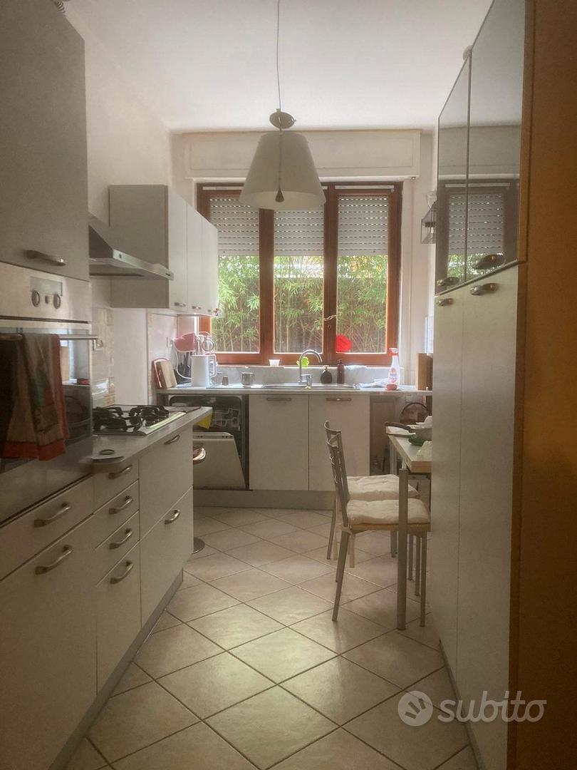 Trilocale Avenza, viale XX Settembre - Vista 4