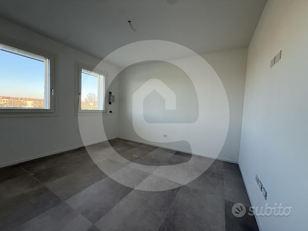 Nuovo Appartamento Quadrilocale piano primo a Sant - Vista 2