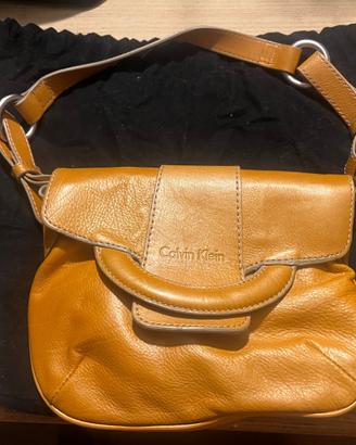 Borsa pochette Calvin Klein pelle marrone chiaro