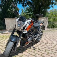 KTM duke 125 abs