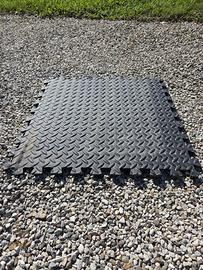 Set tappetini gomma - pavimento gommato 63x63