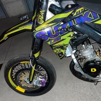 Plastiche suzuki valenti