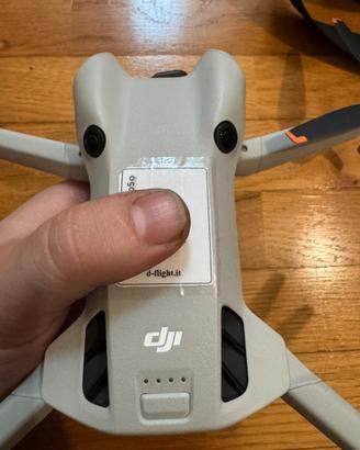 Dji mini 4 pro  rc2 (3 ore divolo)